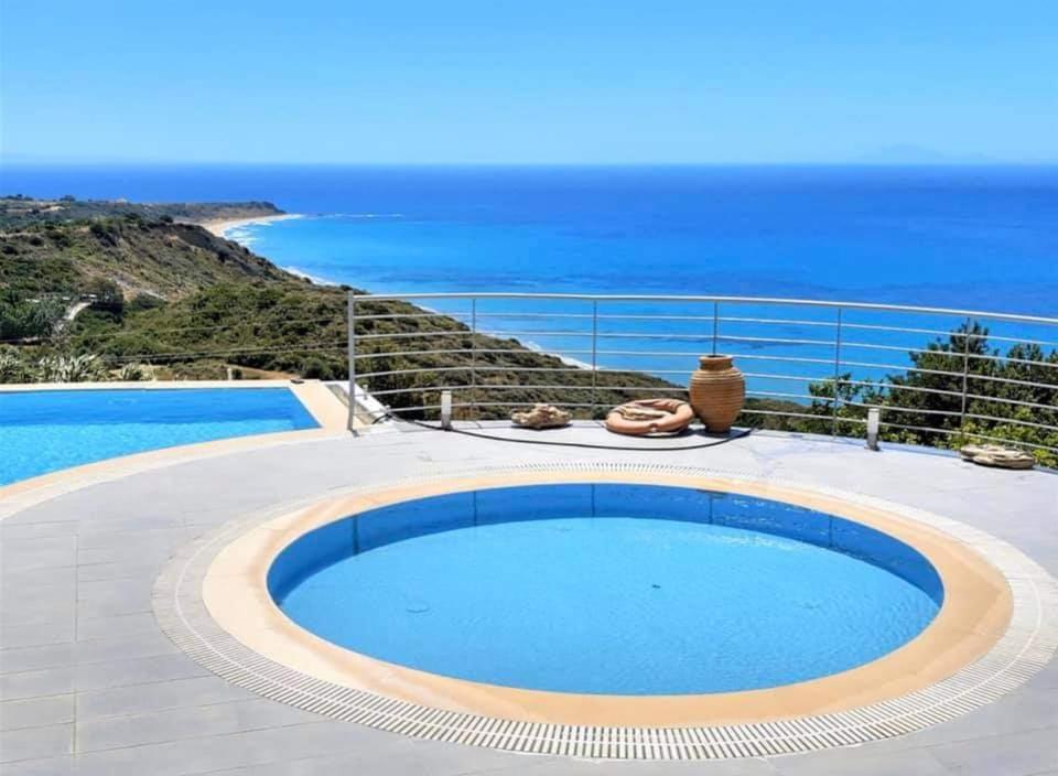 Kaminia Blu Villa Ratzaklíon Exterior foto